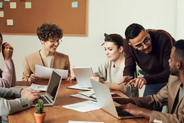 Lead generation strategies and customer acquisition campaigns Lead generation strategies and customer acquisition campaigns
